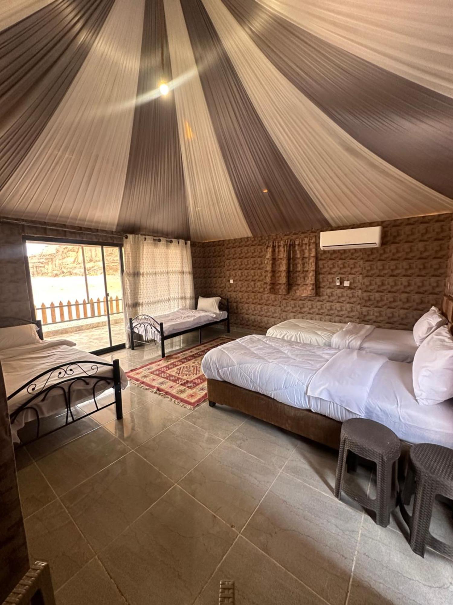 Fabulous Wadi Rum Exterior photo